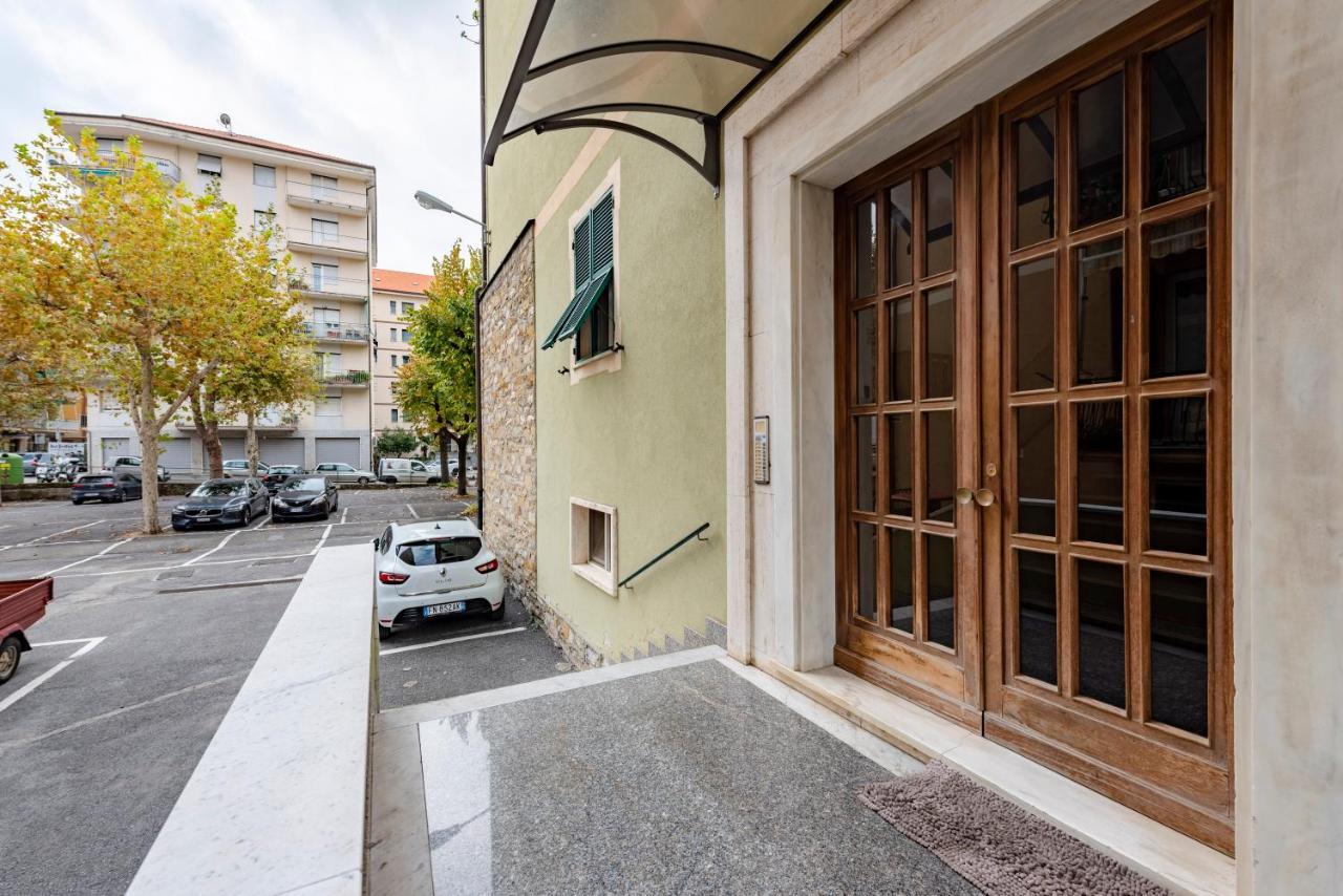 Joivy Cosy Flat With Parking In Chiavari Exterior foto